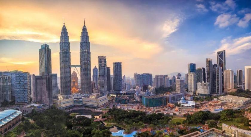Hotel Zamburger Wira Kuala Lumpur Bagian luar foto