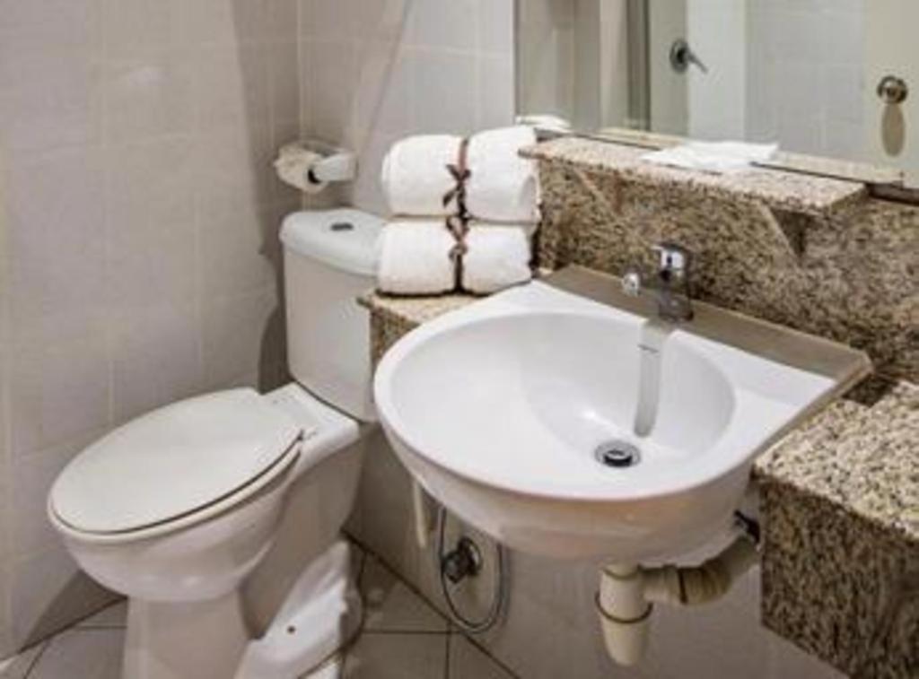 Hotel Zamburger Wira Kuala Lumpur Bagian luar foto